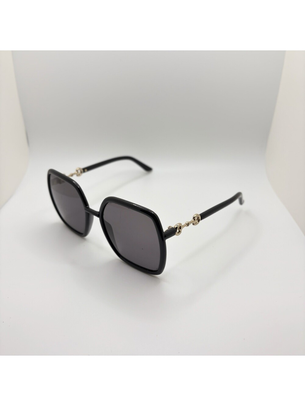 Gucci Oversized Hexagonal Women's Sunglasses GG0890S(001) In Black See Scratches